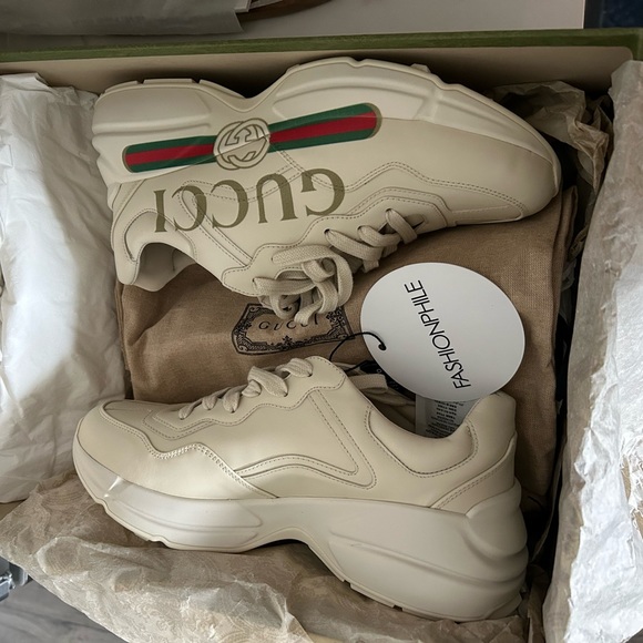 AUTHENTIC RHYTON GUCCI LOGO LEATHER SNEAKERS 39.5 9.5 NIB - Picture 2 of 7